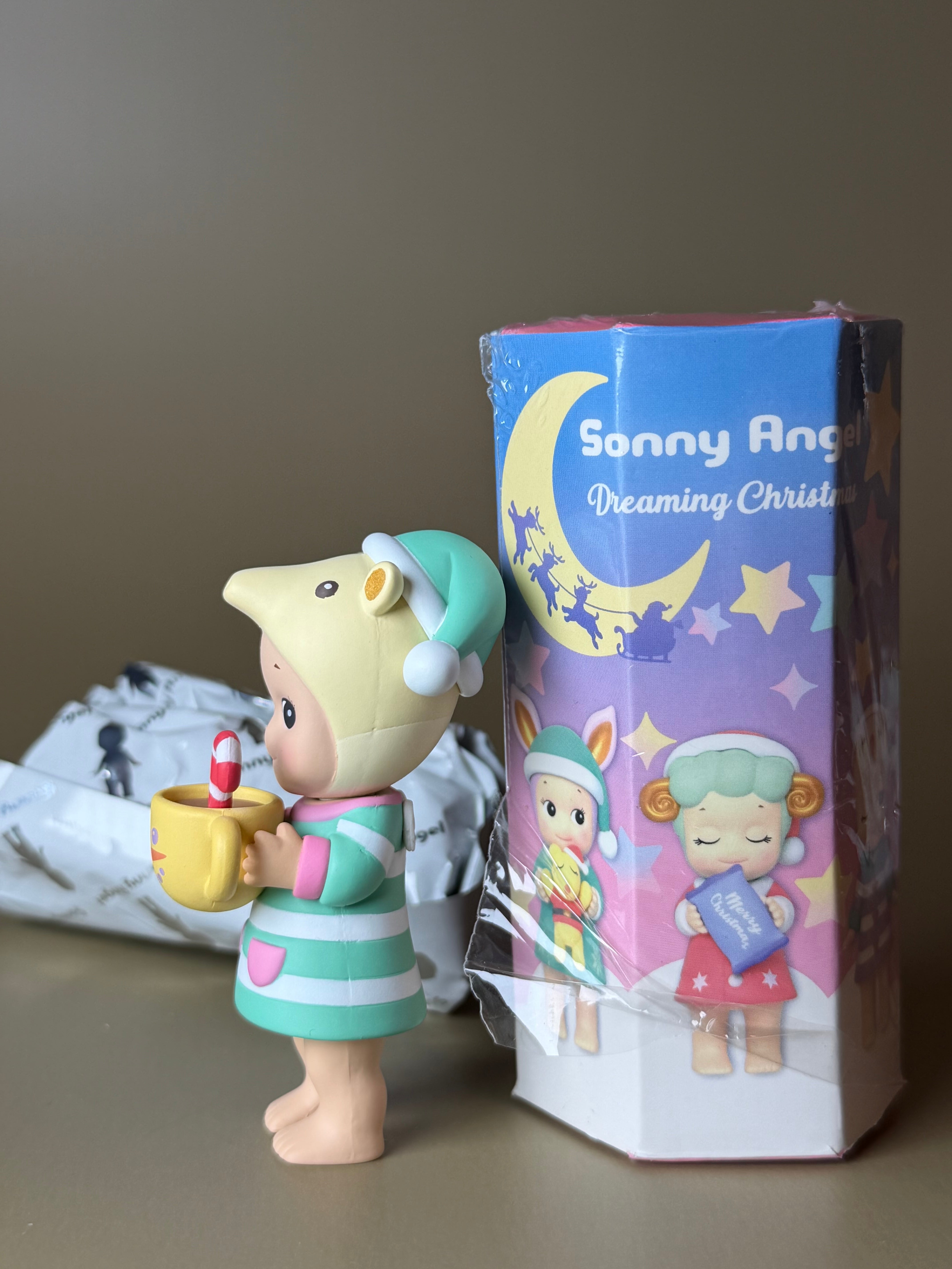 Sonny Angel – Dreaming Christmas Series (Tapir Hot Cocoa)