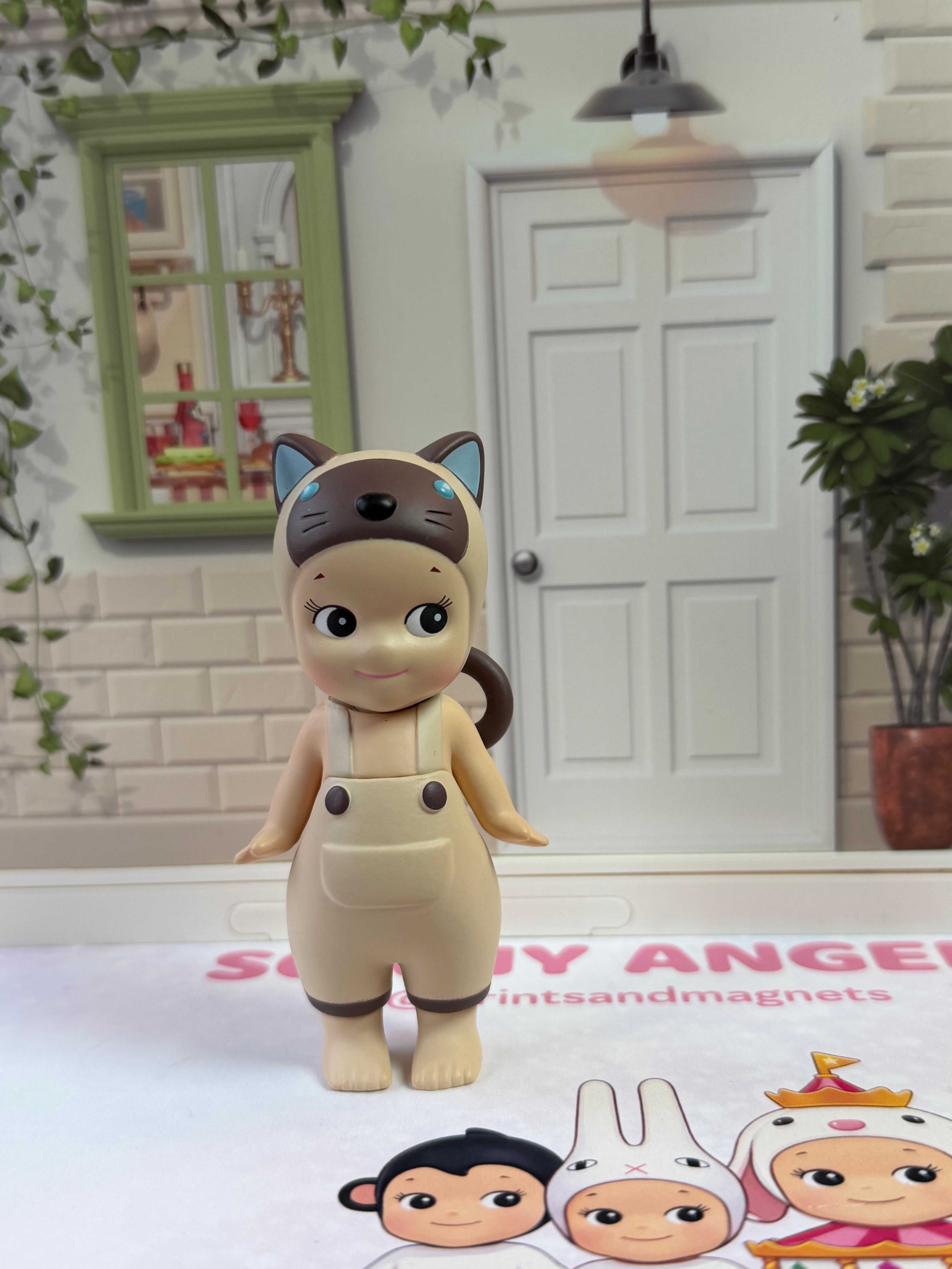 Sonny Angel Cat Life Siamese Cat