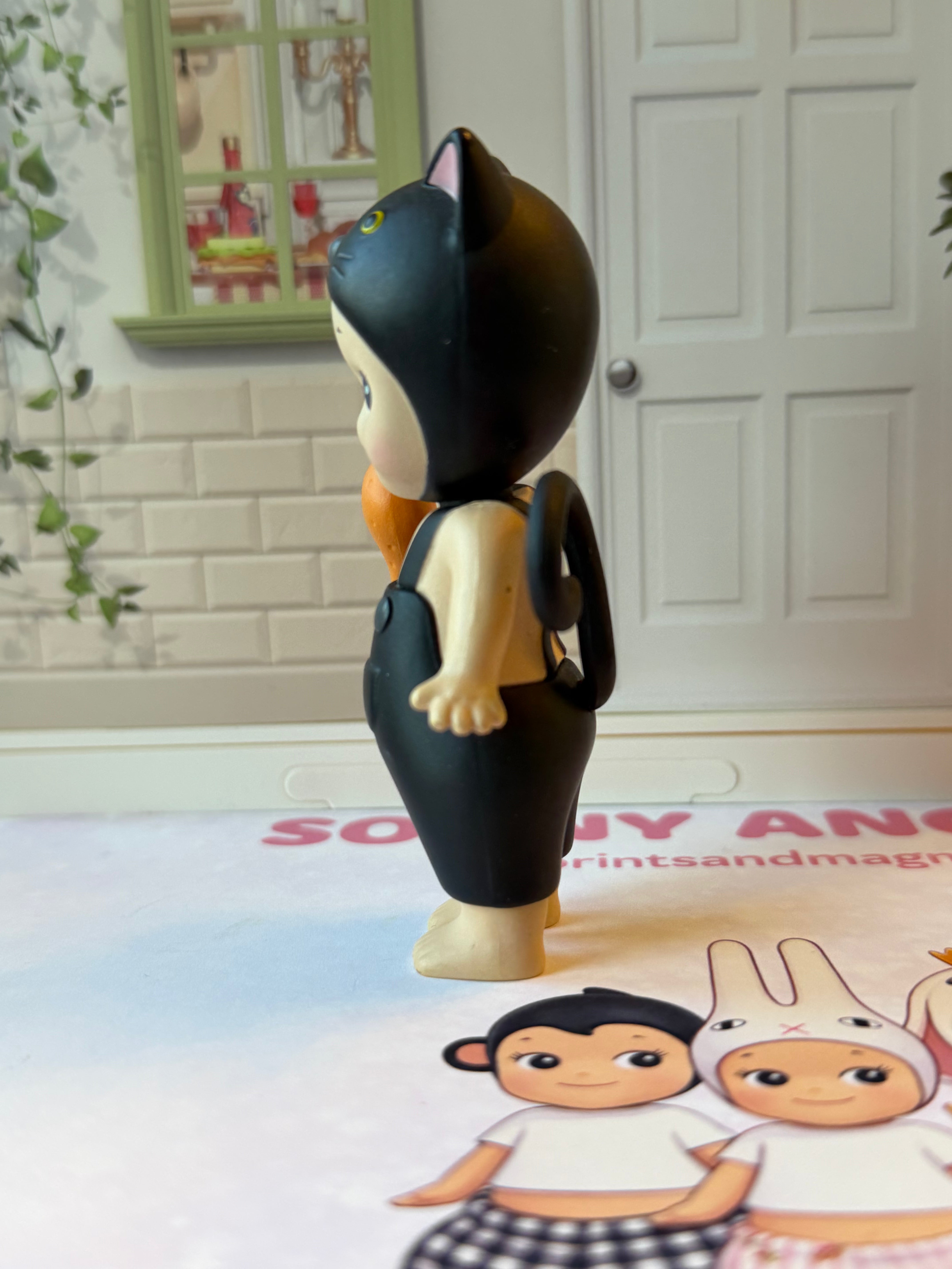 Sonny Angel Cat Life Series – Black Cat (with Drumstick)