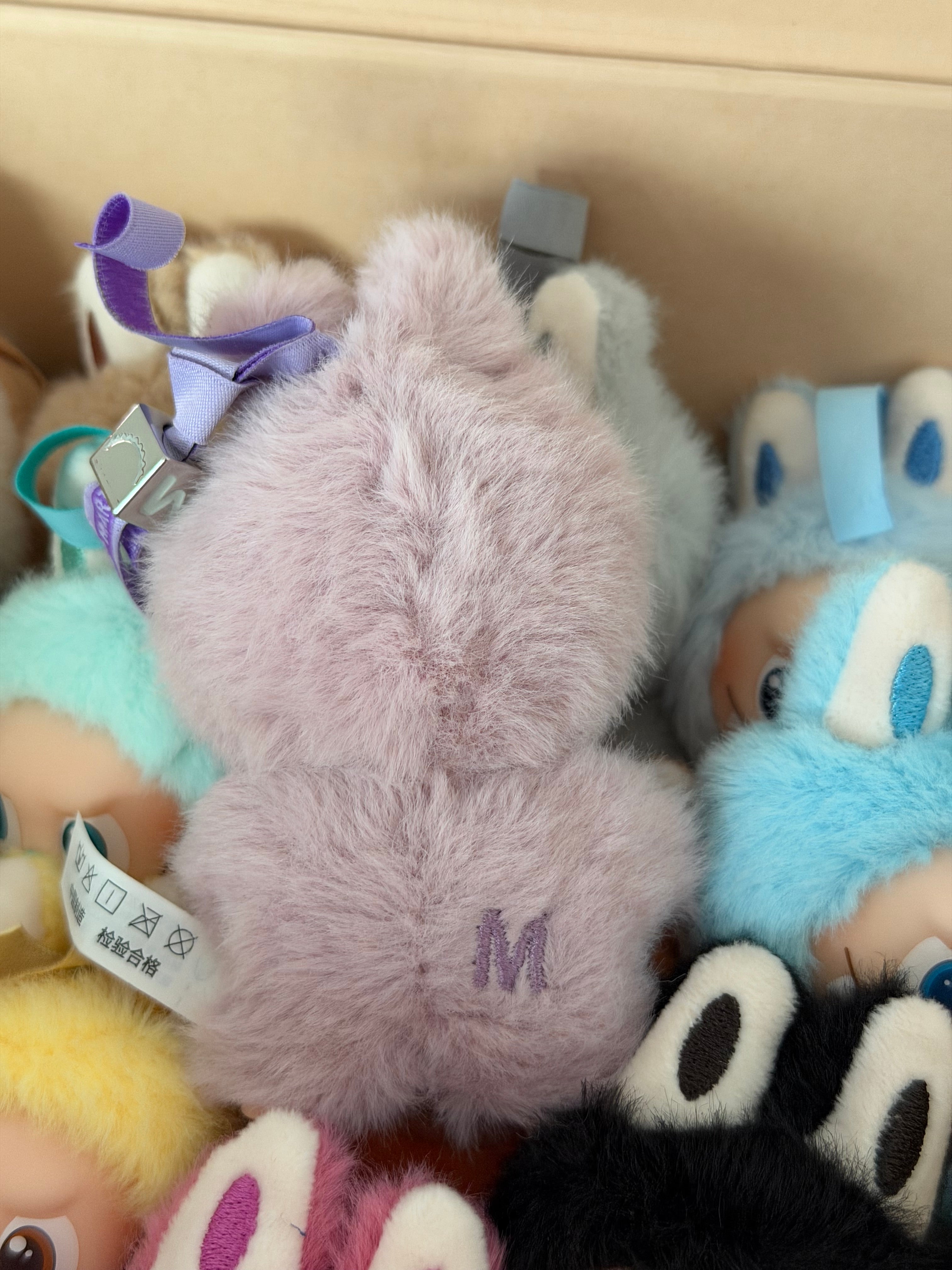 Labubu Pin For Love - Letter M