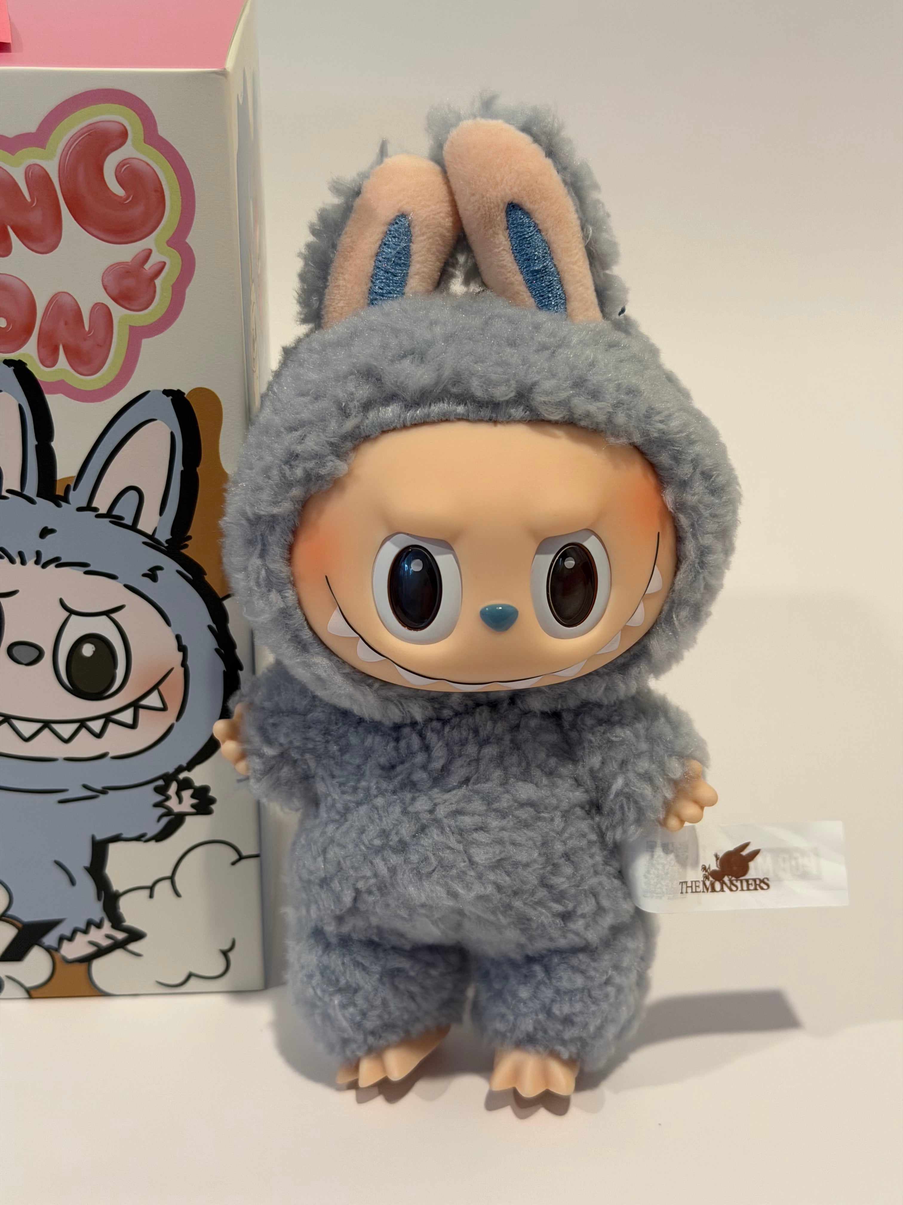 Labubu The Monsters – Exciting Macaron: Sea Salt Coconut