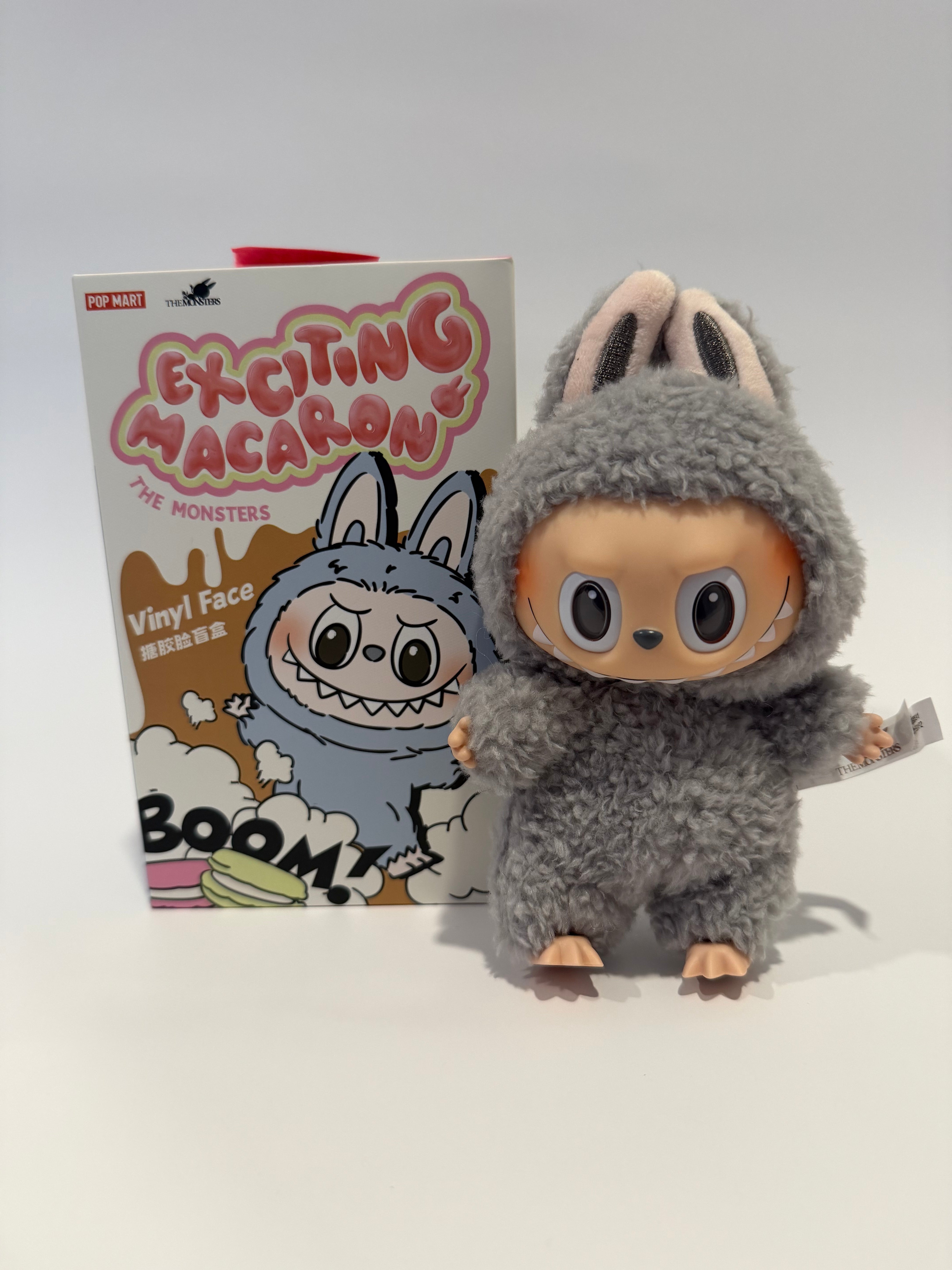 Labubu The Monsters – Exciting Macaron: Sesame Bean