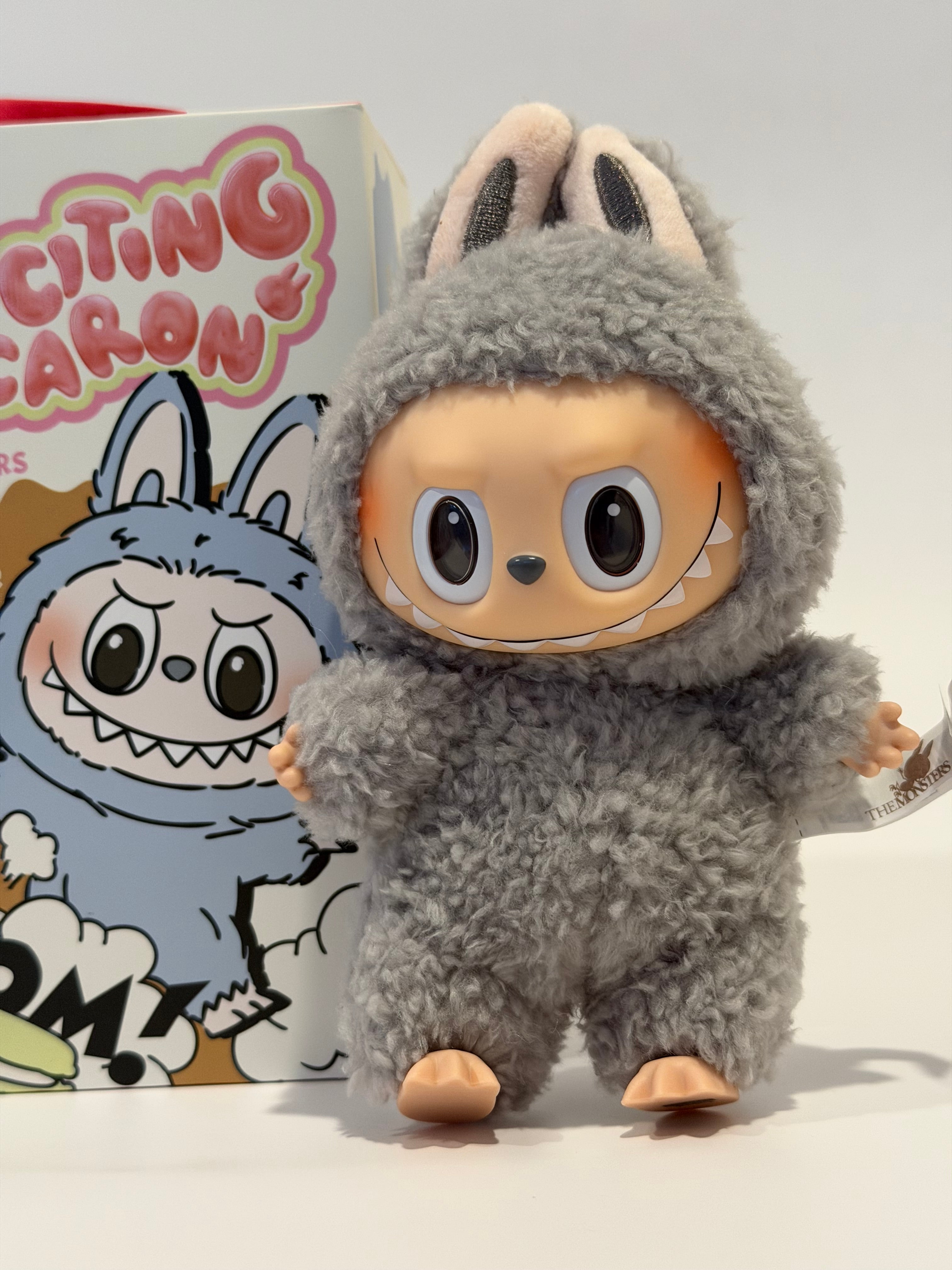 Labubu The Monsters – Exciting Macaron: Sesame Bean