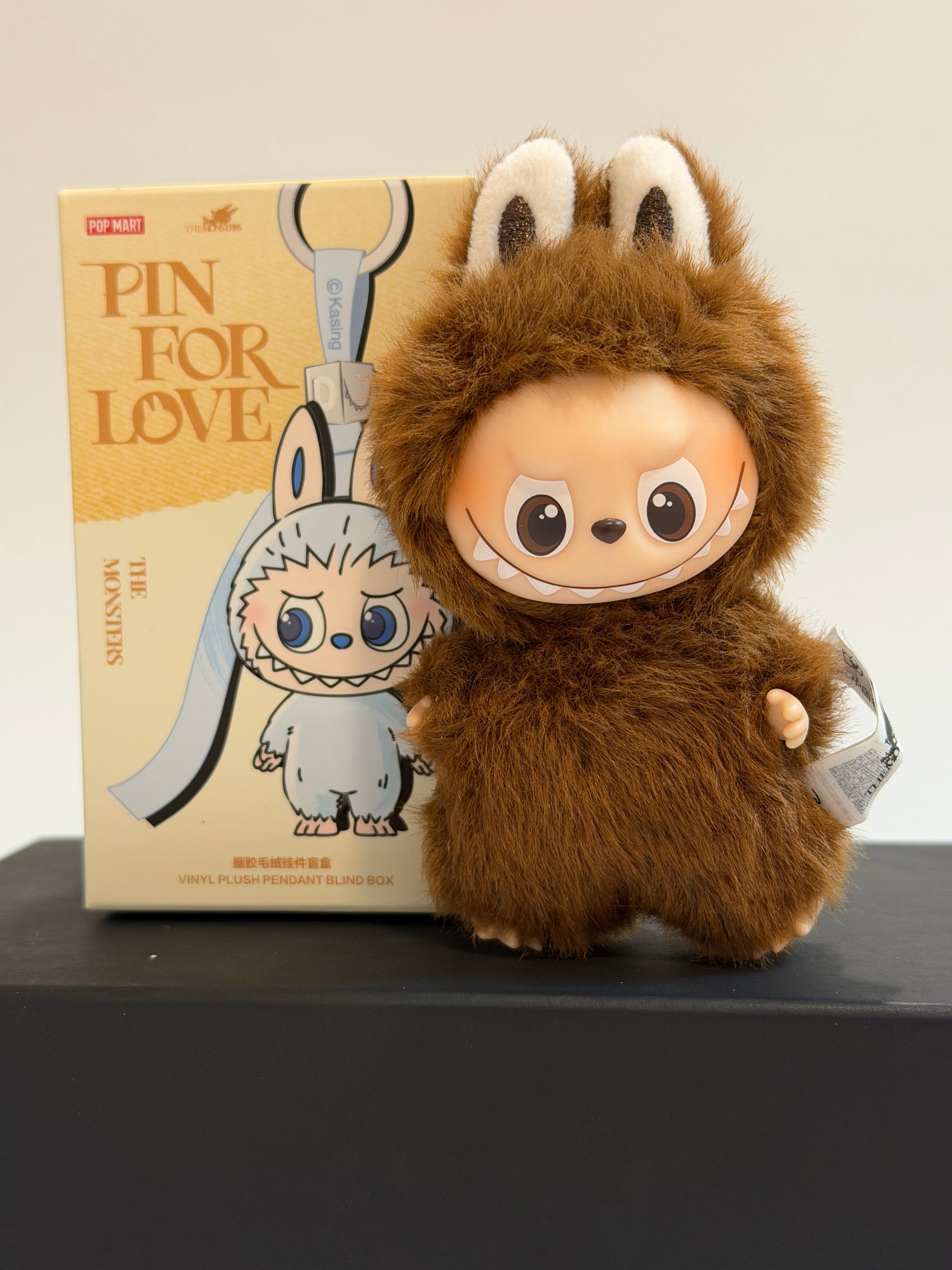 Labubu Pin For Love - Letter L