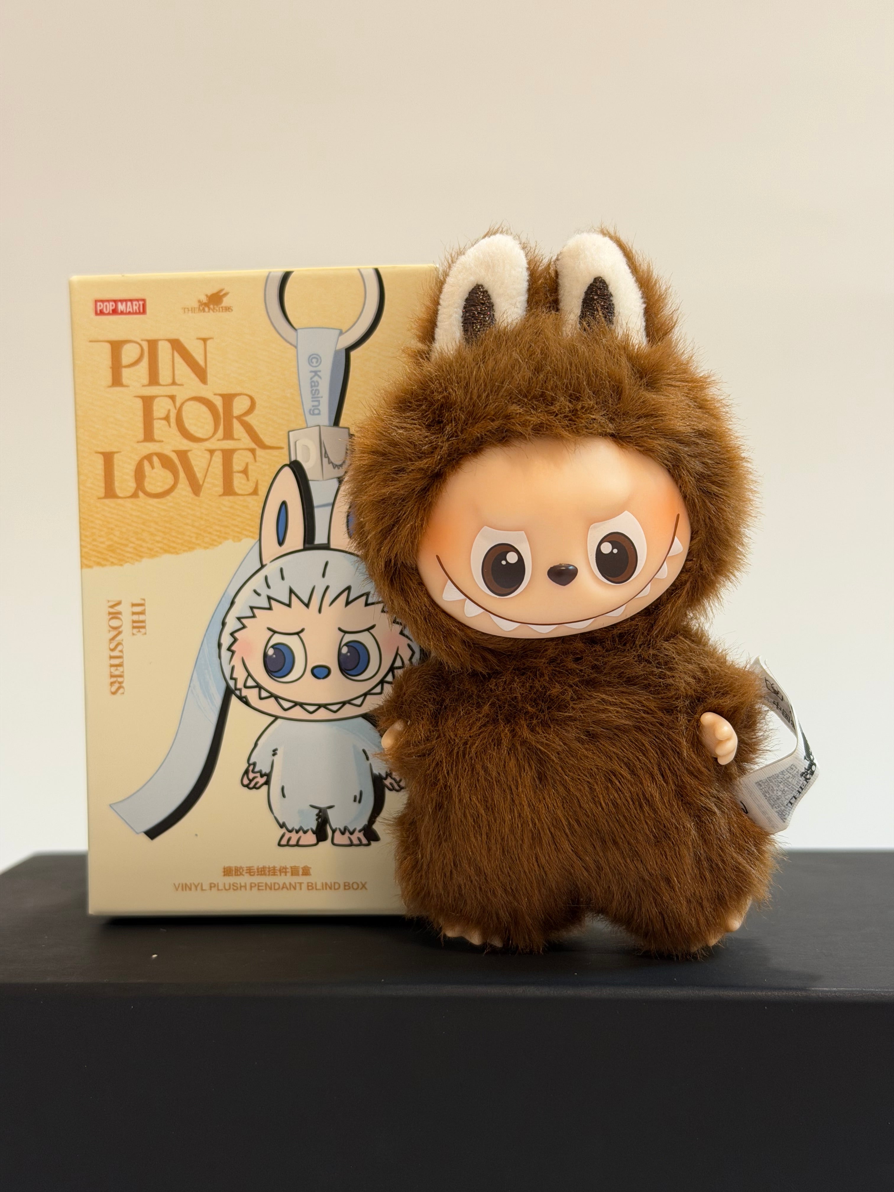 Labubu Pin For Love - Letter L